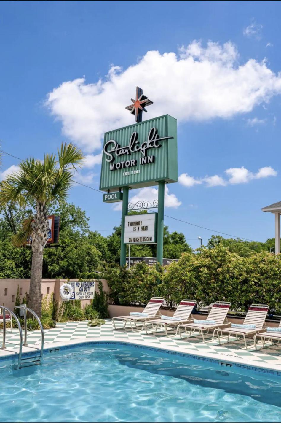 The Starlight Motor Inn North Charleston Exterior photo